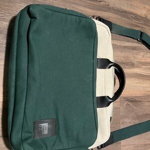 Daily Objects Cross body bag